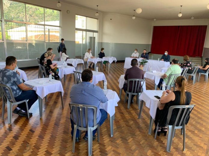 Reunião prefeitos Caldas